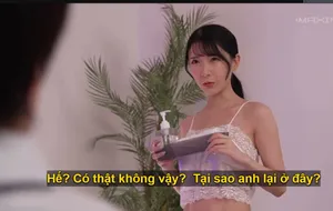 Người mẫu hoang dã hạng 18 đã đăng ký vào khách sạn cùng bạn thân của mình. Một thám tử đã ghi lại toàn bộ quá trình quyến rũ những người đàn ông khác nhau. Cô ấy đã nhìn thấy vô số cái "cặc" và đang tìm một cái "cặc" lớn để quan hệ.